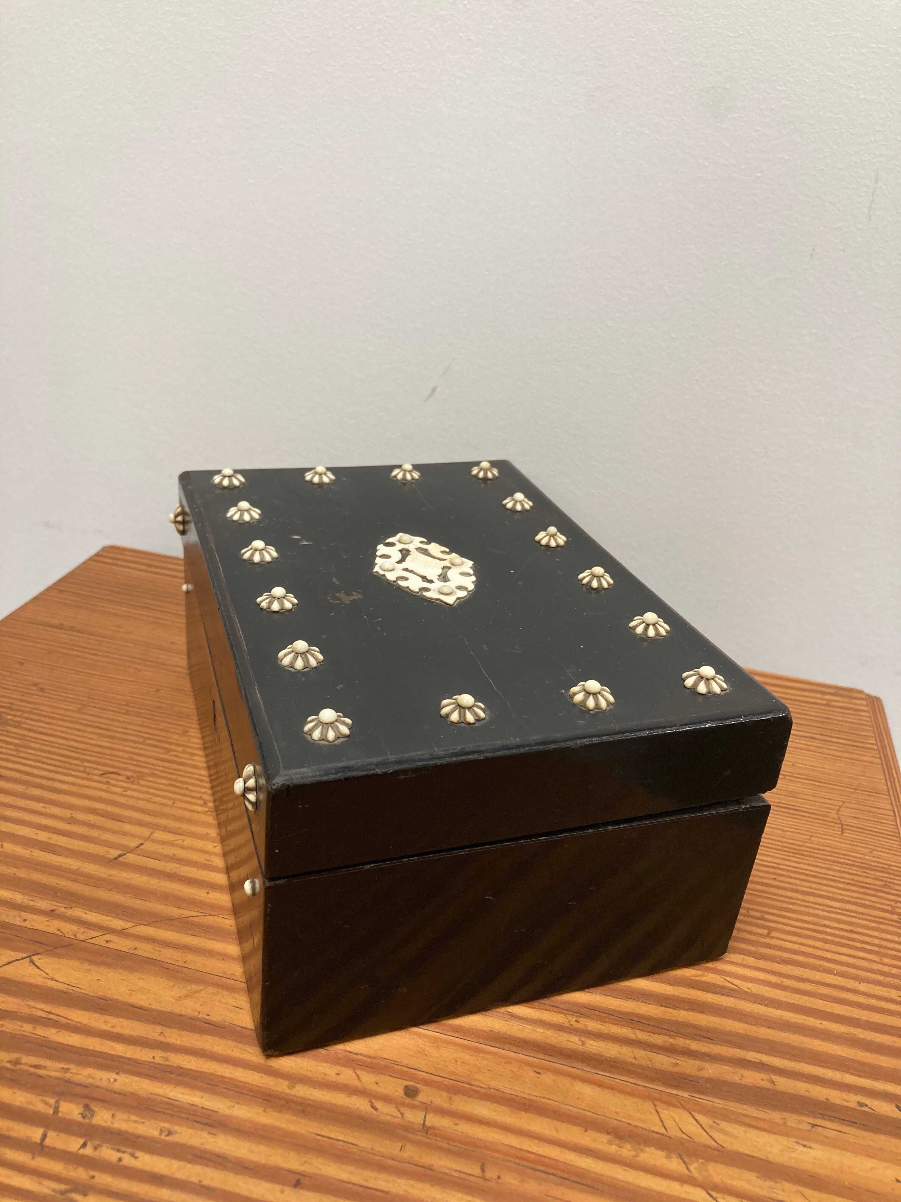 Boîte à bijoux vintage