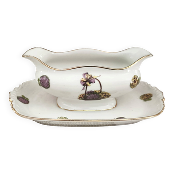 Sauce boat on a Limoges porcelain base with a hydrangea basket design.