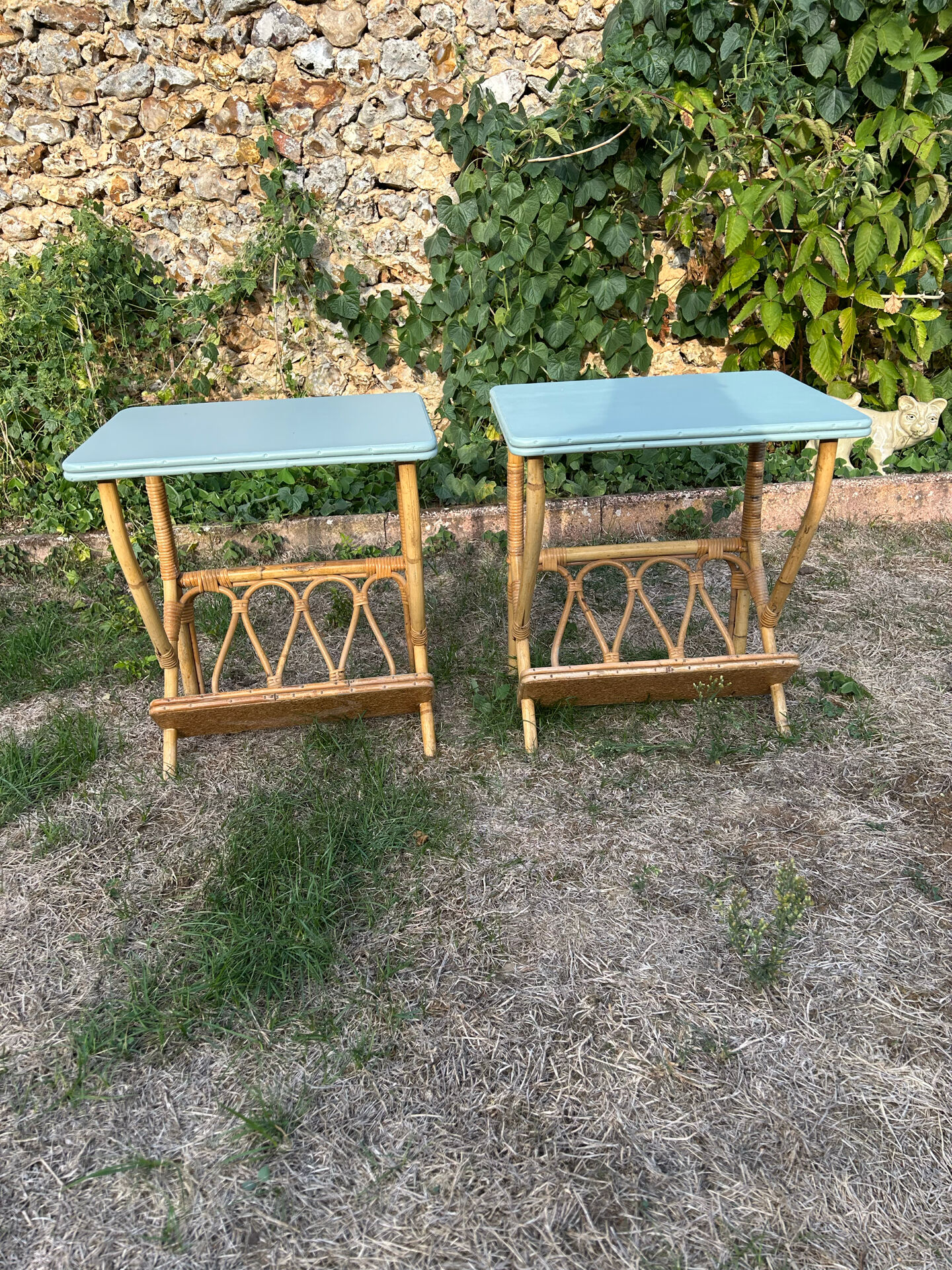 Paire de chevets en rotin vintage 1960