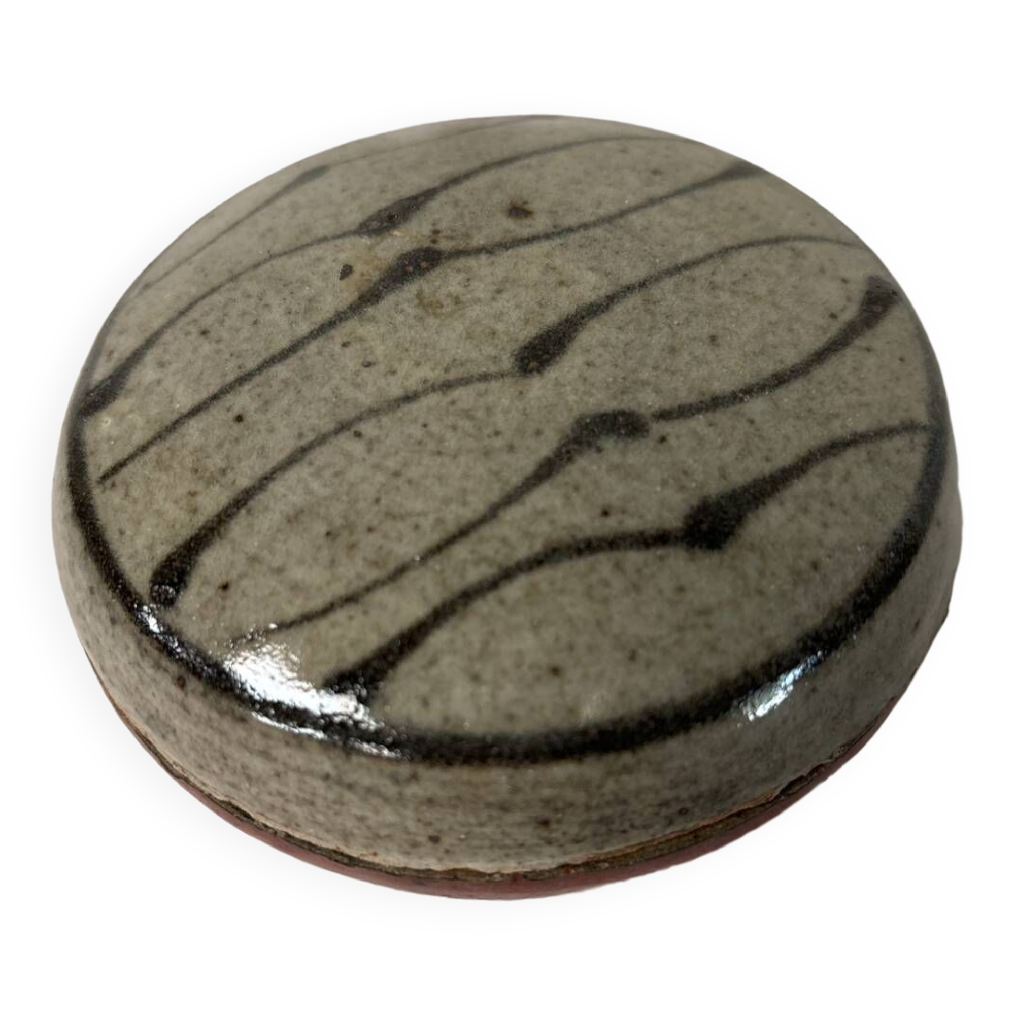 Empty pocket in artisanal stoneware
