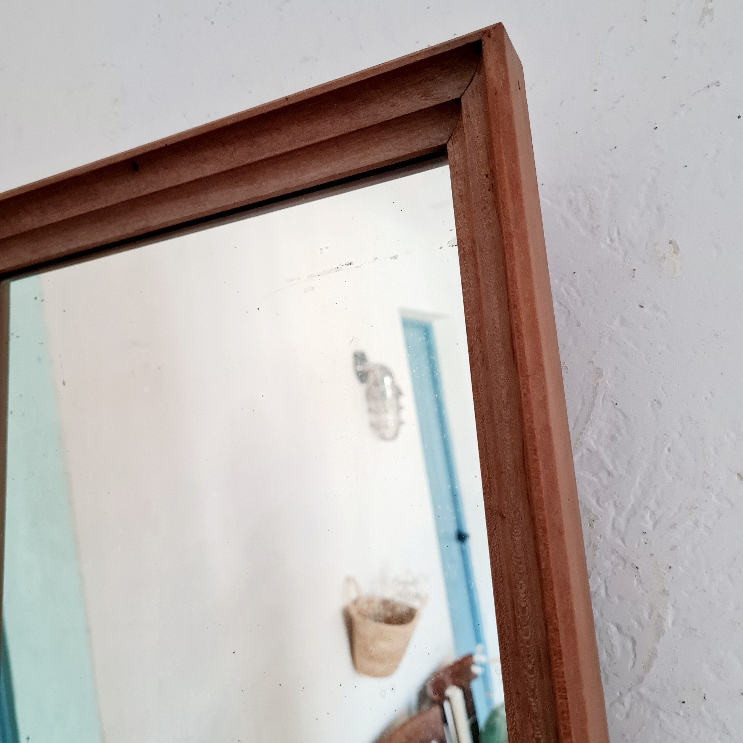 Old mirror entourage rustic wood