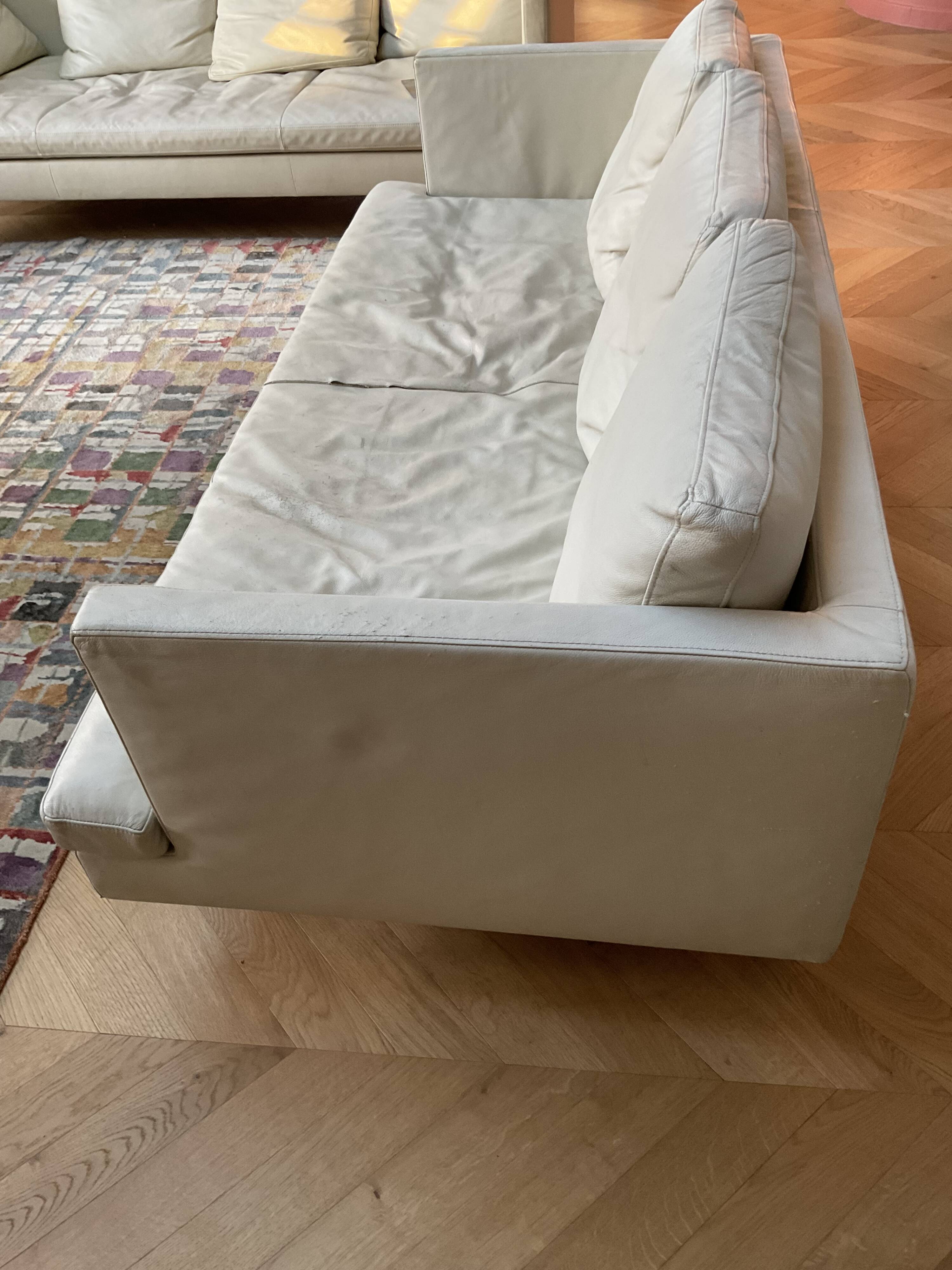 Cinna "Stricto Sensu" 3-seater sofa in chalk leather, designer Didier Gomez.