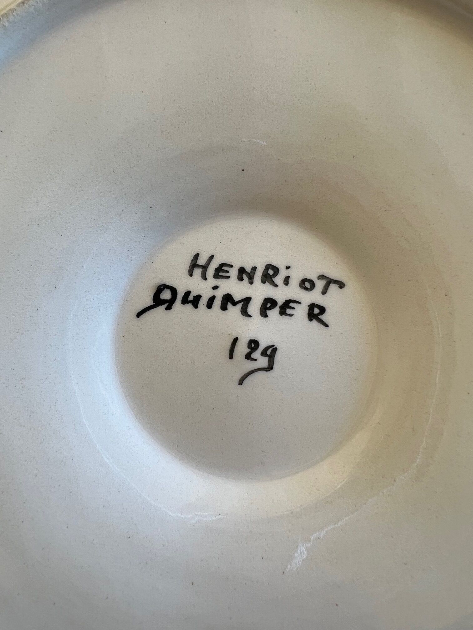 4 Henriot oyster plates