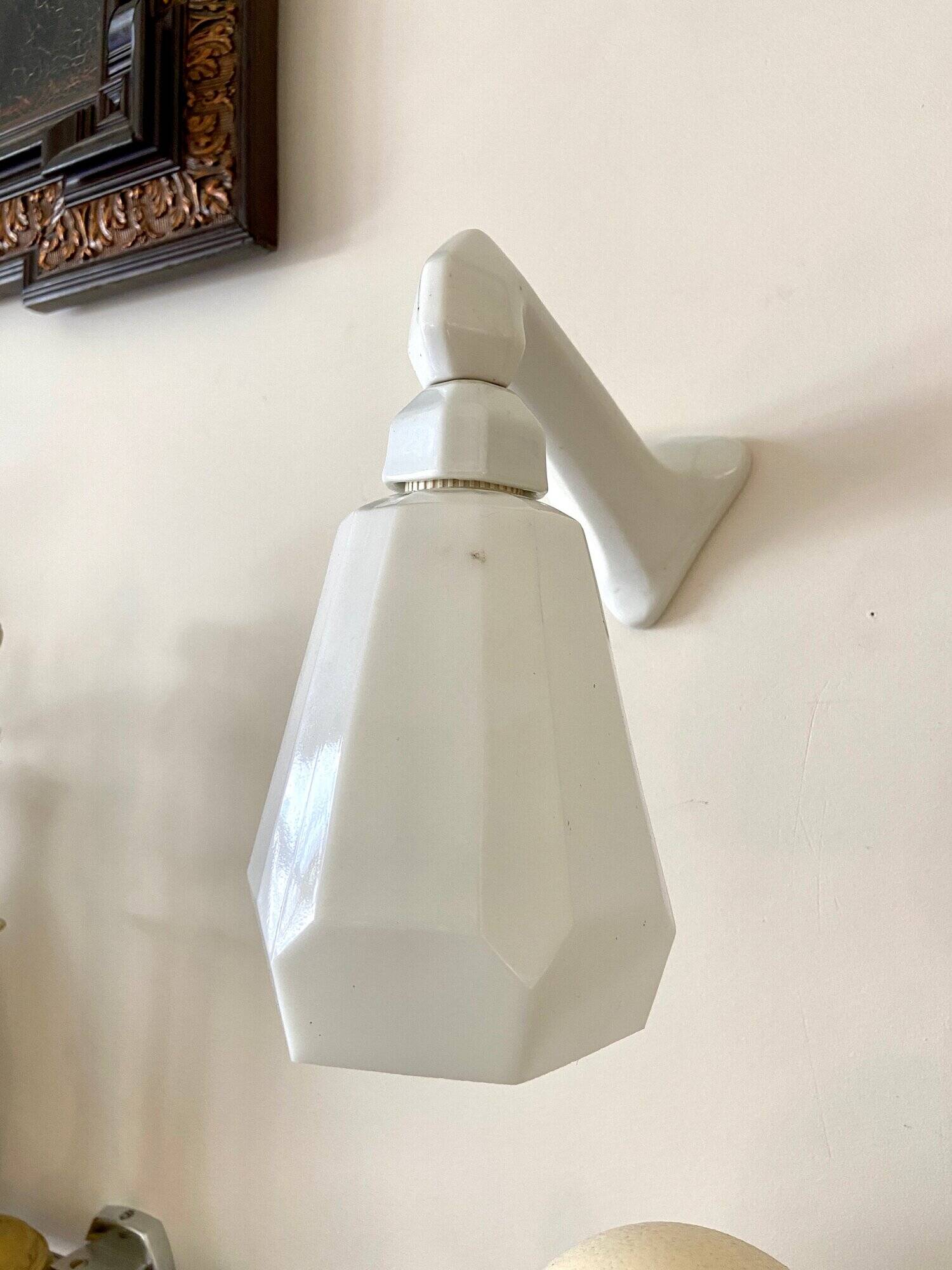 Wall lamp in earthenware and white opaline
