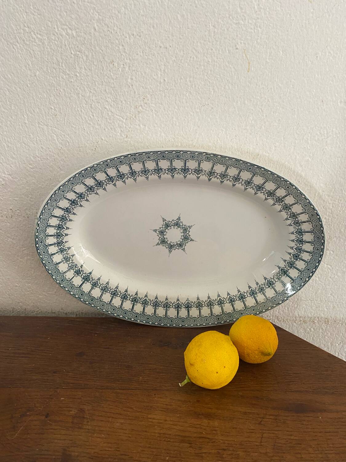 Saint-Amand & Hamage ironstone oval serving dish, Persian model.