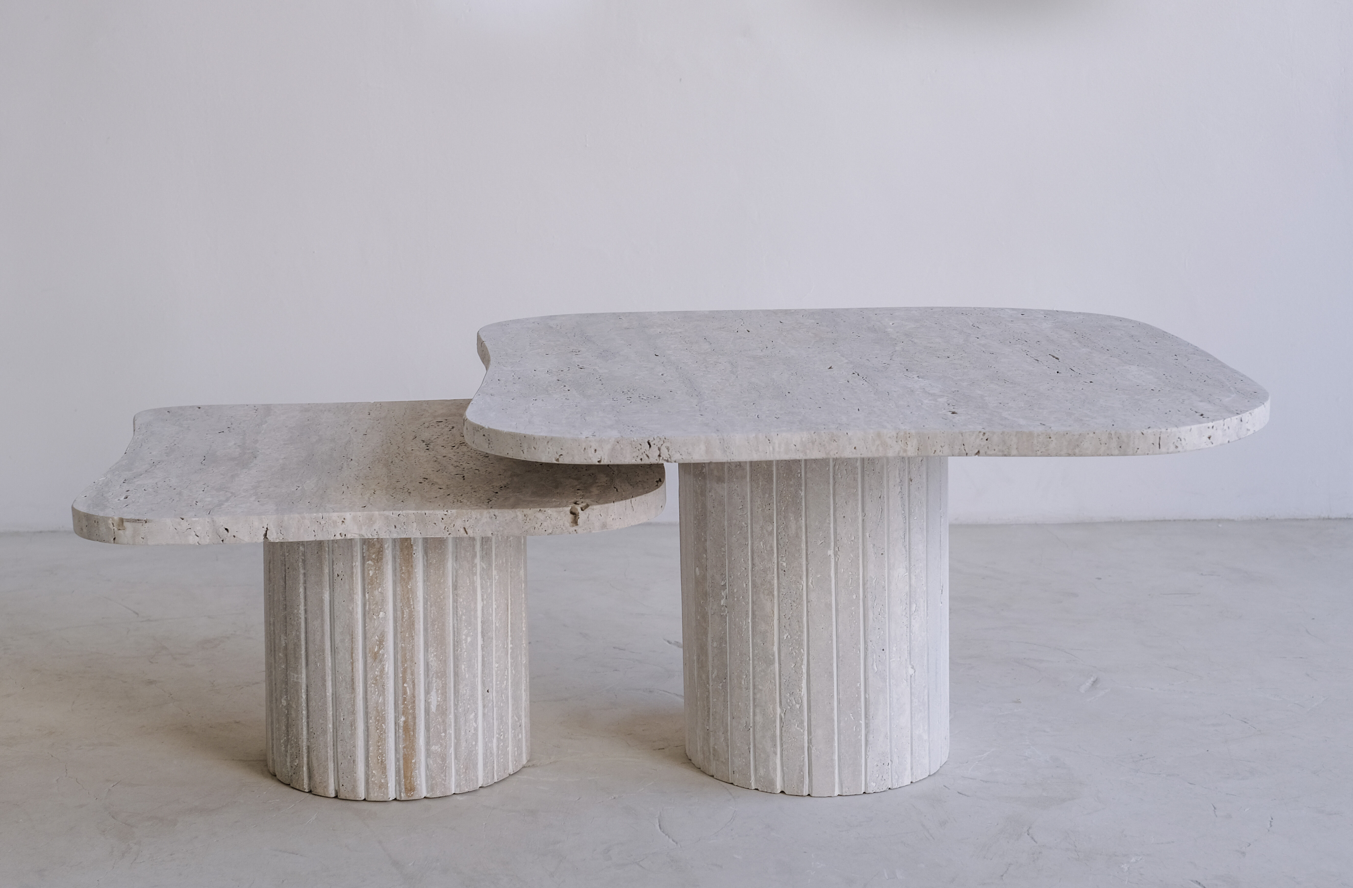 Irregular nesting coffee tables - ATHENA - 70/50 - porous natural travertine