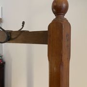 Porte-manteau en bois exotique vintage