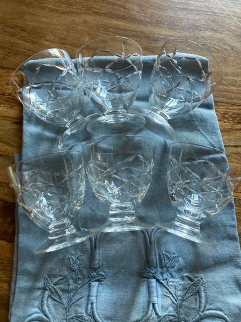 Lot of 6 Daum engraved crystal glasses