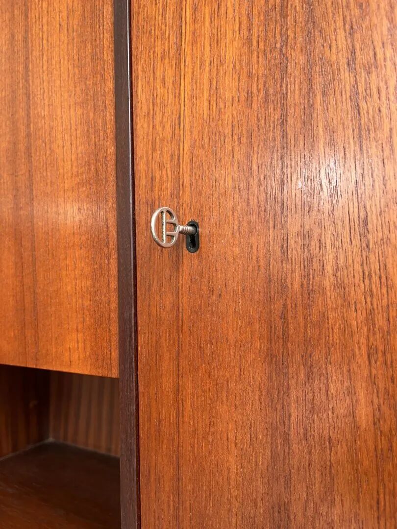 Louis Van Teeffelen for WEBE, highboard