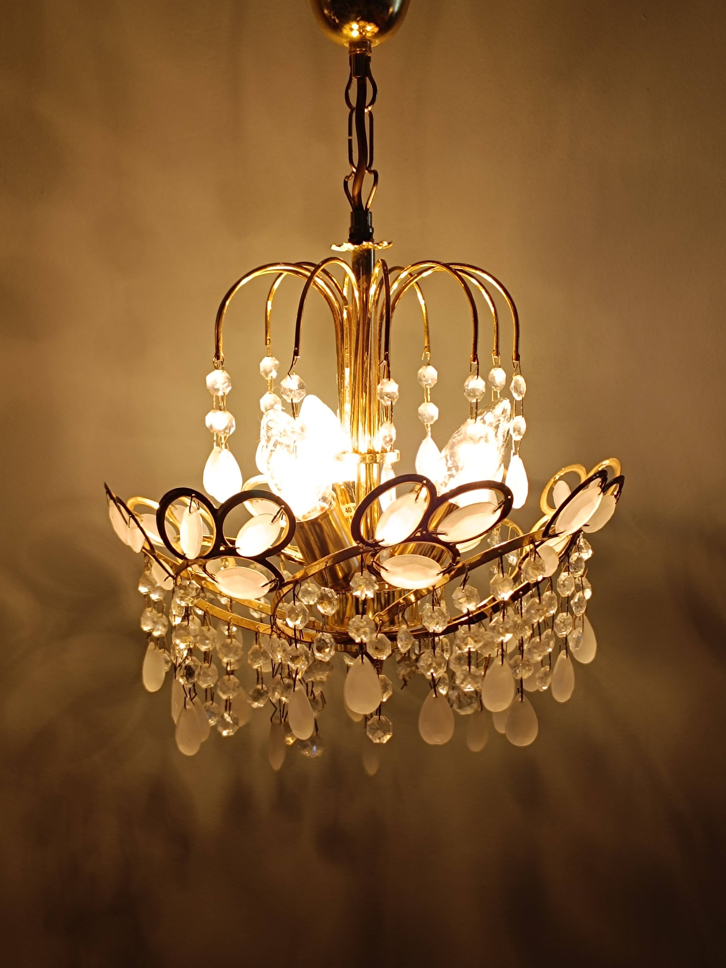 Baroque chandelier with tassels