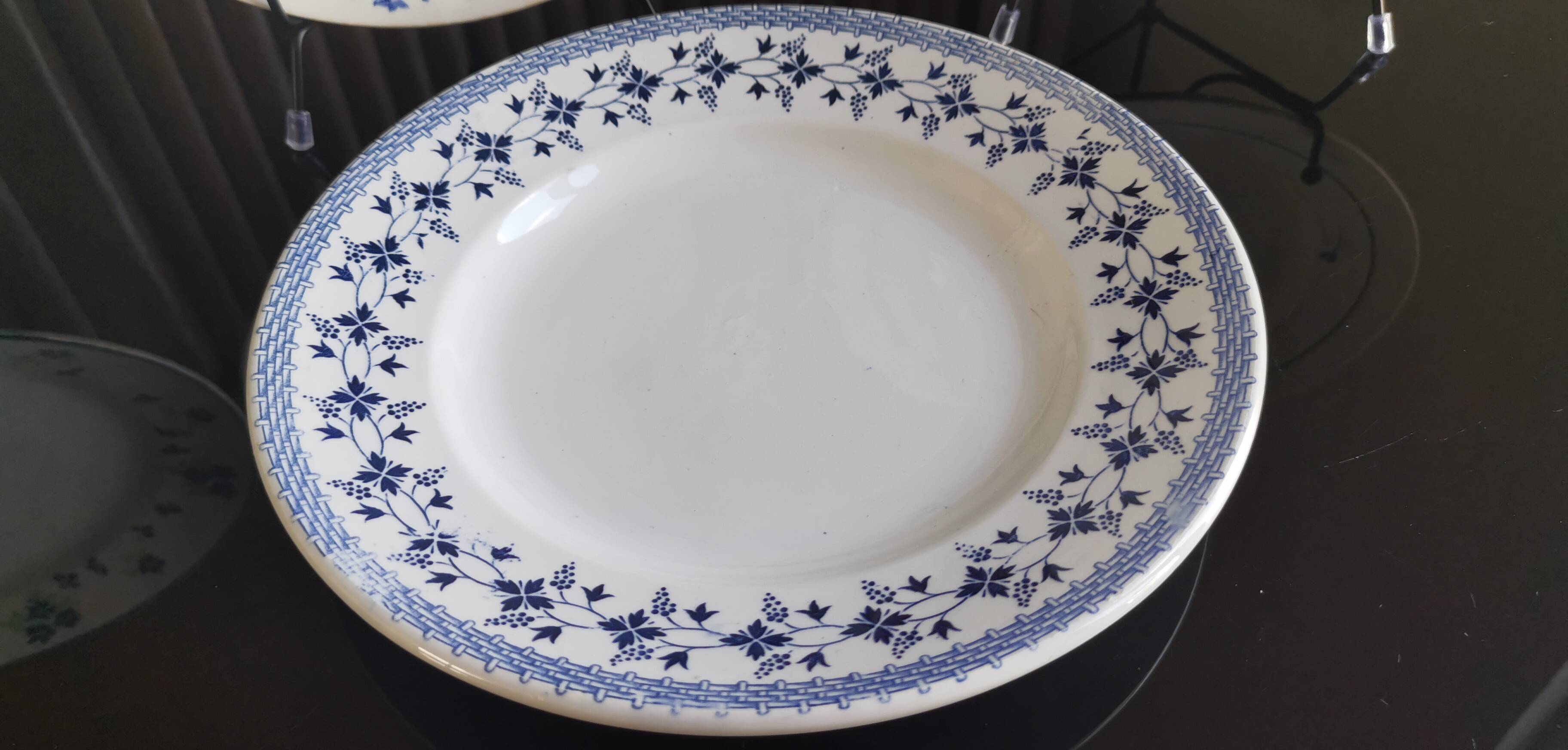 6 assiettes anciennes dépareillées bleues et blanches, St Amand, Moulin des Loups