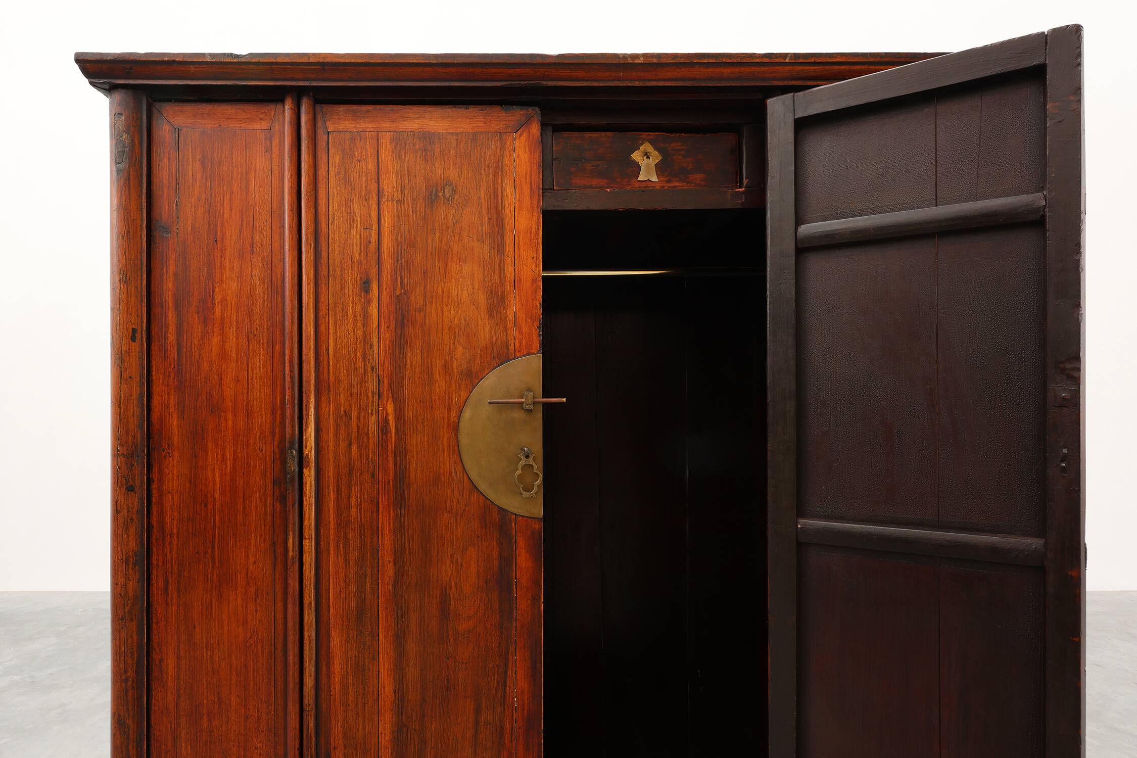 Large wooden Chinese 19th Century Qing Dynasty Wedding or Tapering Cabinet