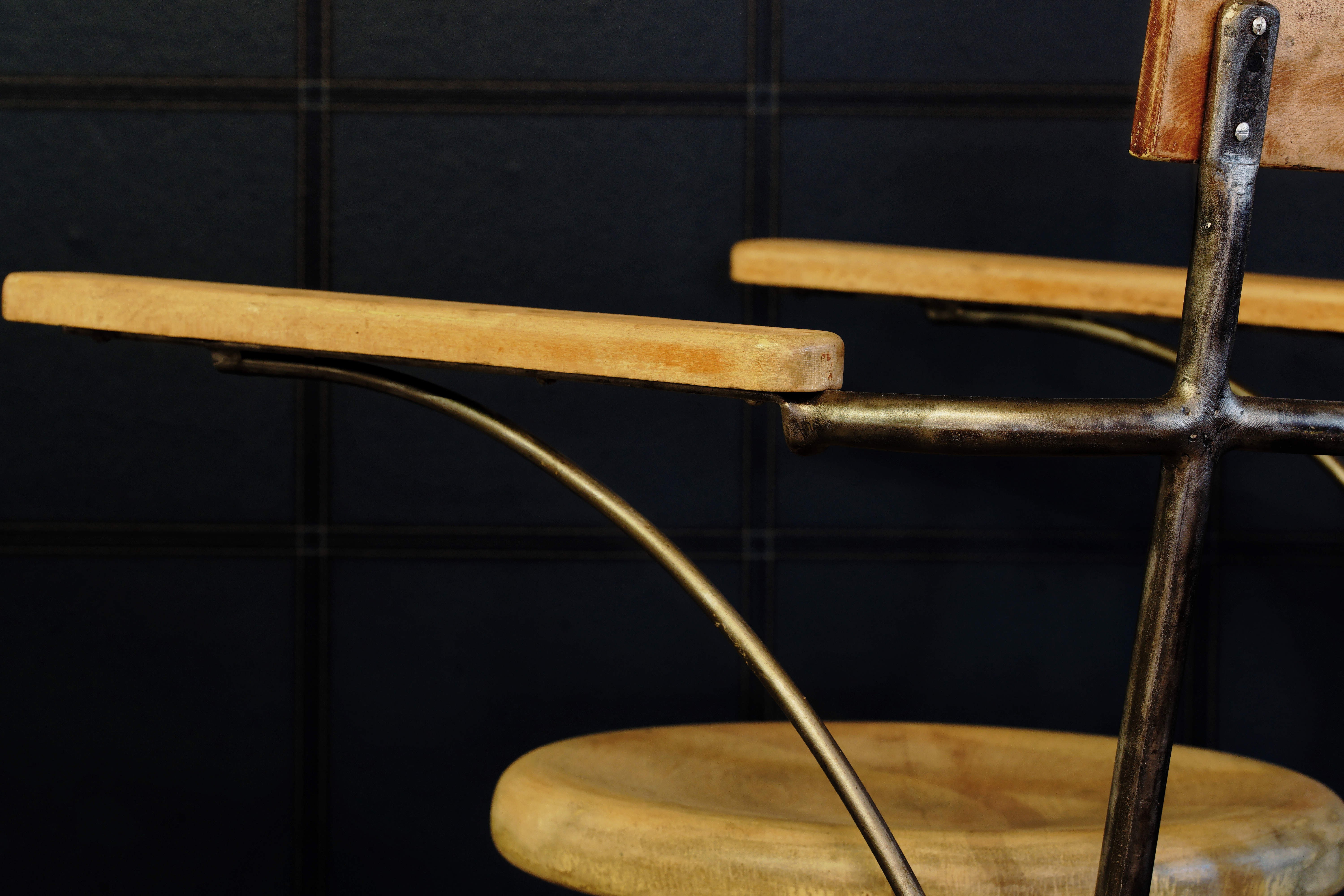 Antiker Behandlungsstuhl 30er chair