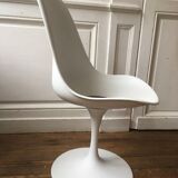 Tulip chair by Eero Saarinen for Knoll International