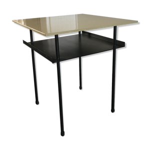 Table d’appoint par