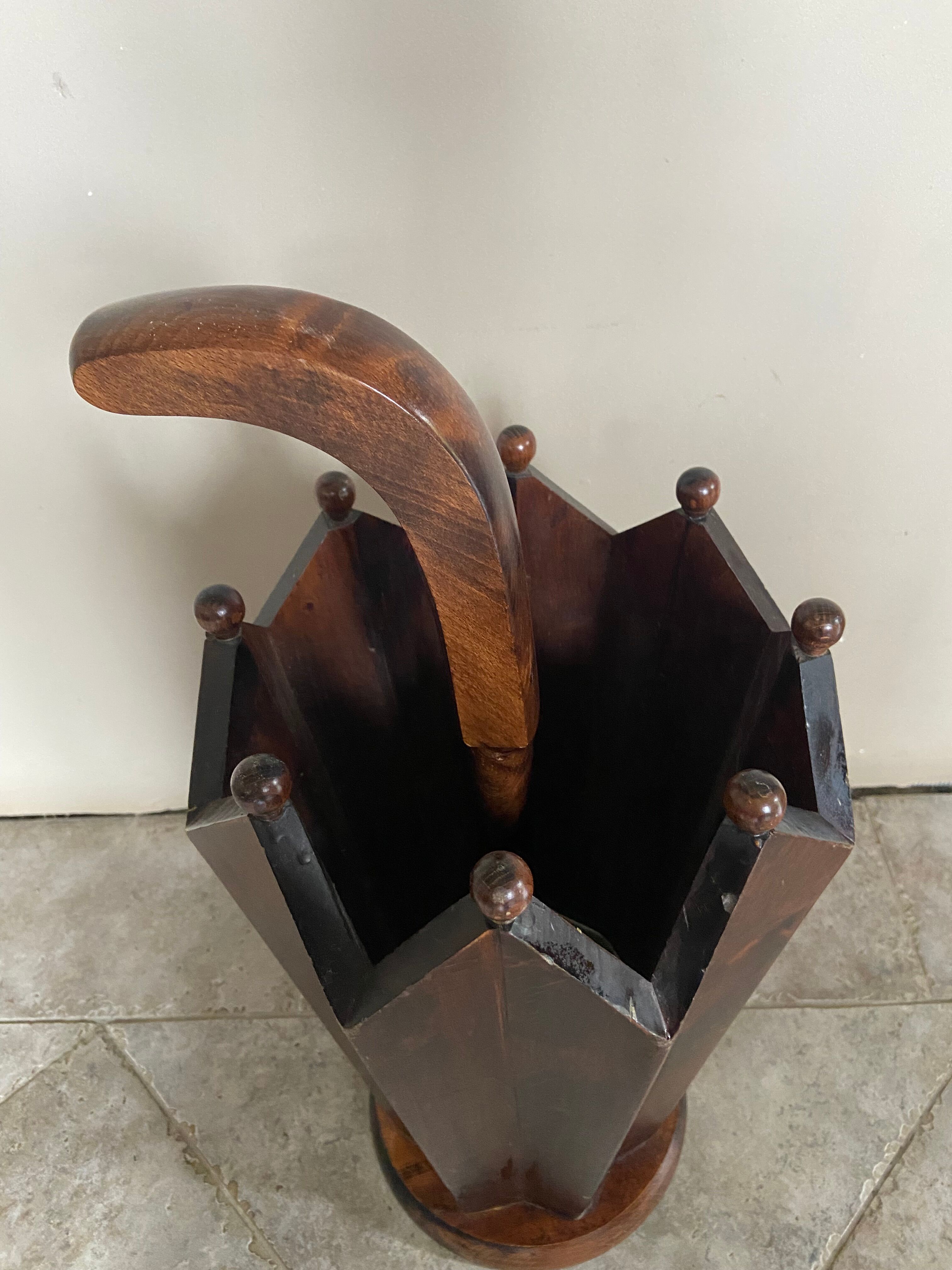 Wooden umbrella holder 30-40s umbrella design