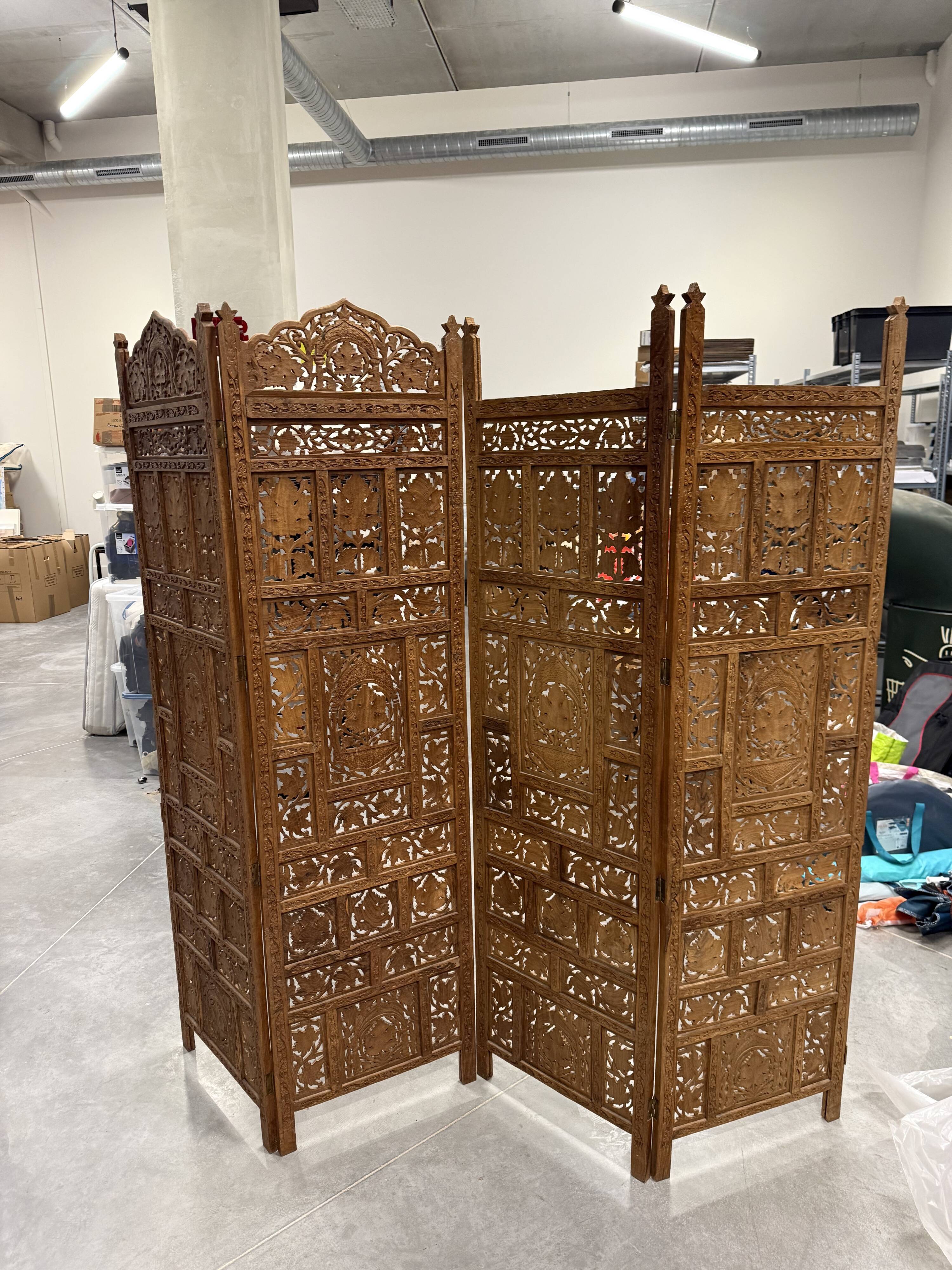 Set of 2 Indian screens