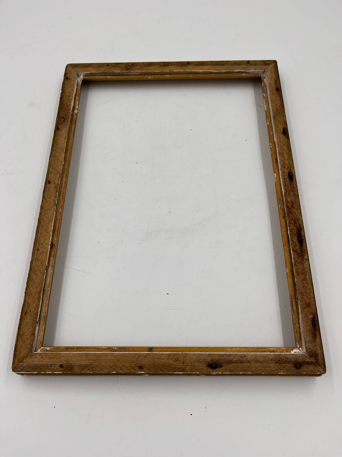 Set of 4 gold frames