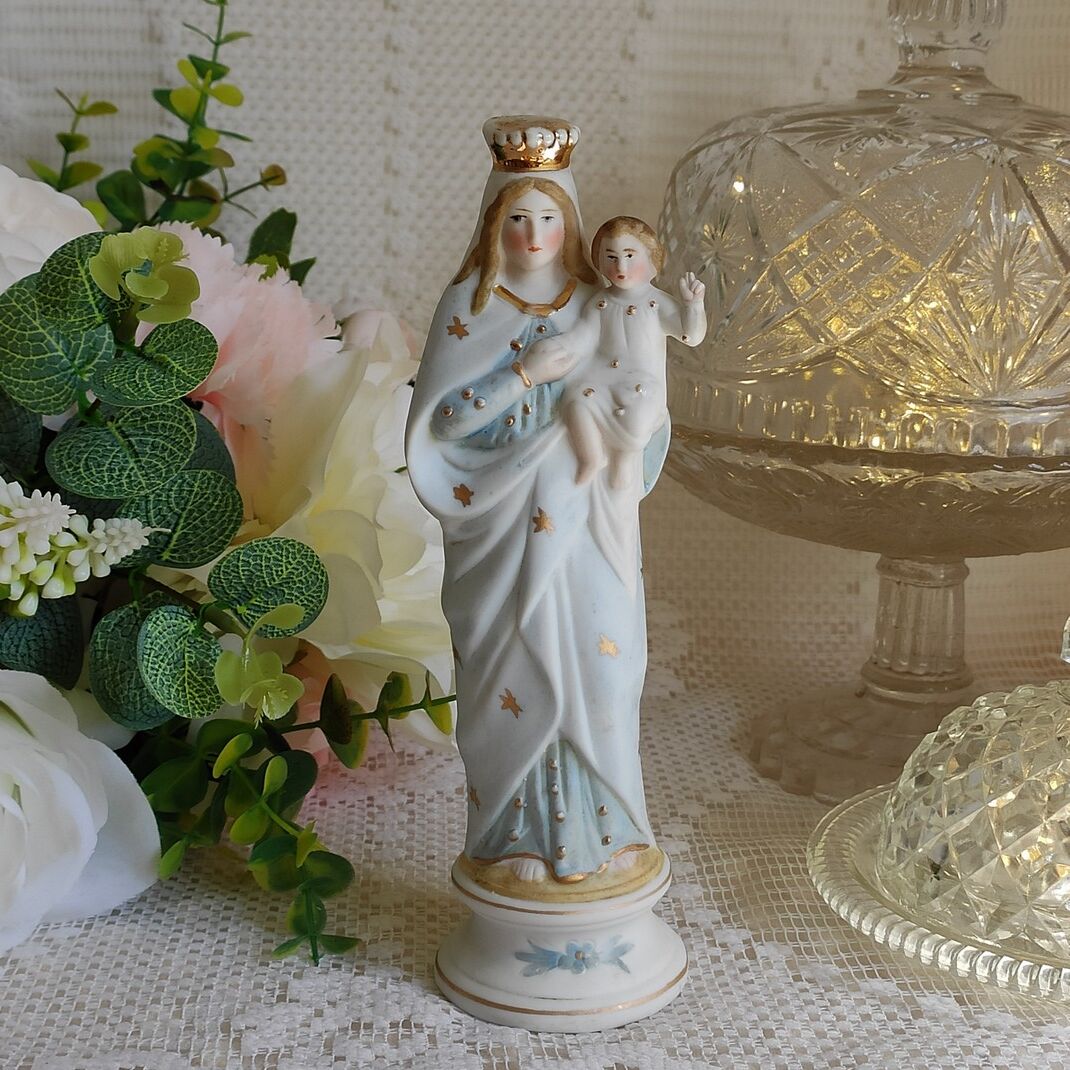 Virgin and child biscuit