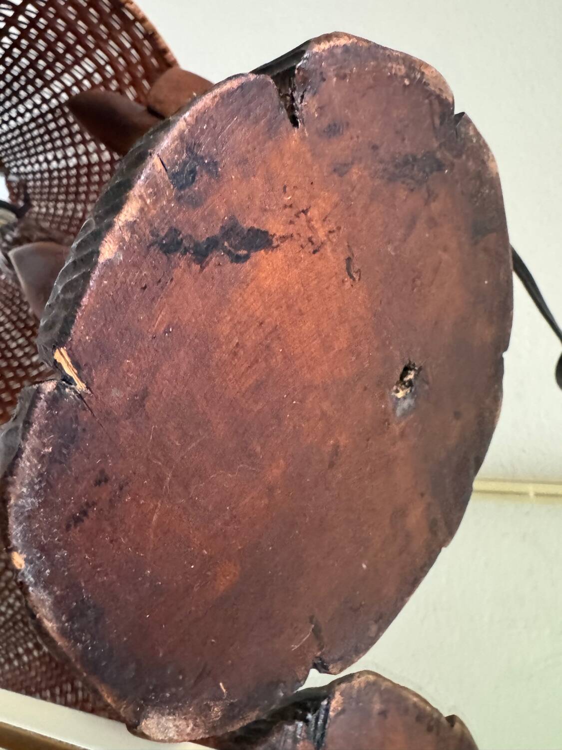 Floral carved wood lamp from the 60s