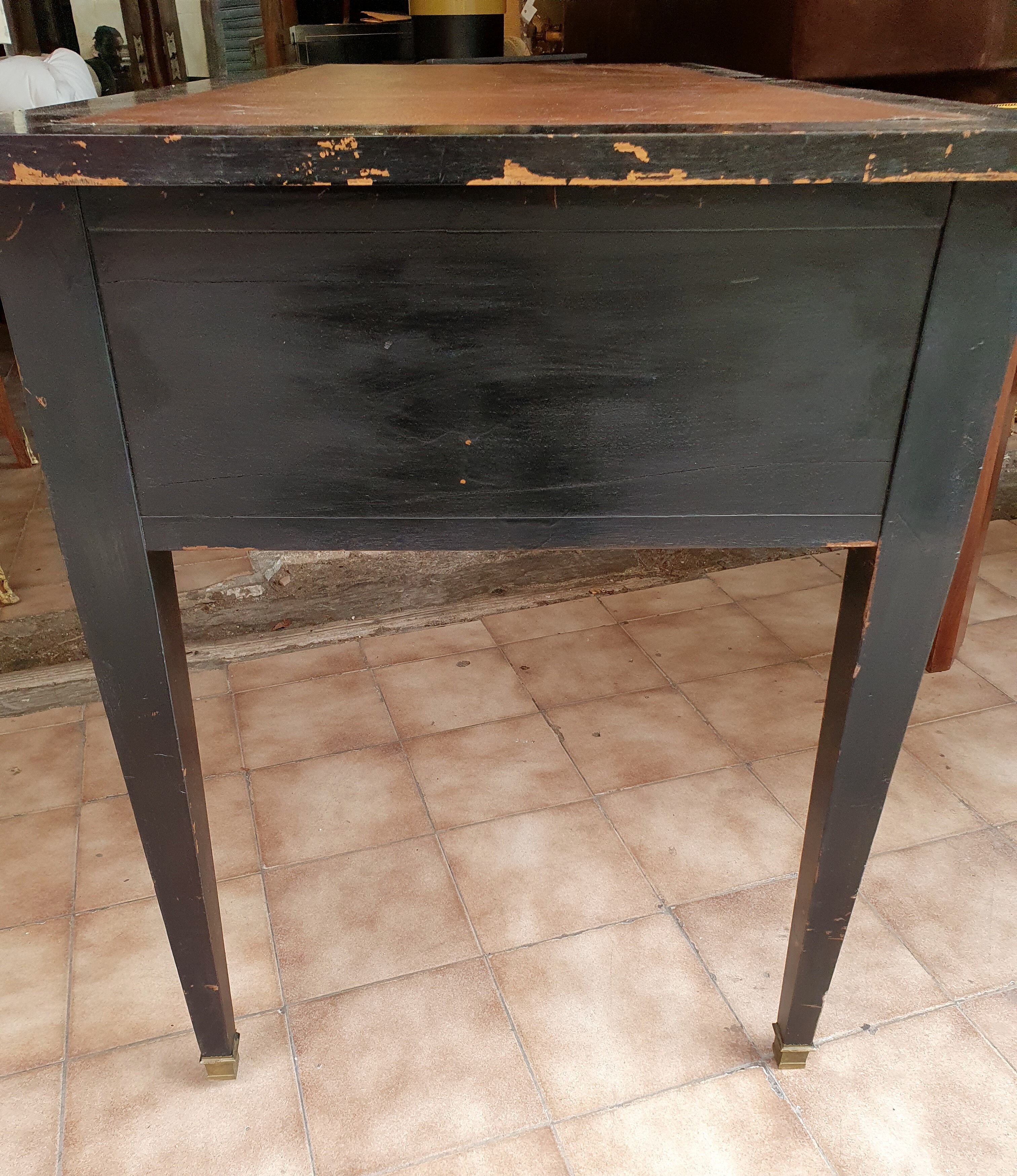 Bureau style Louis XVI - patiné noir - 19ème