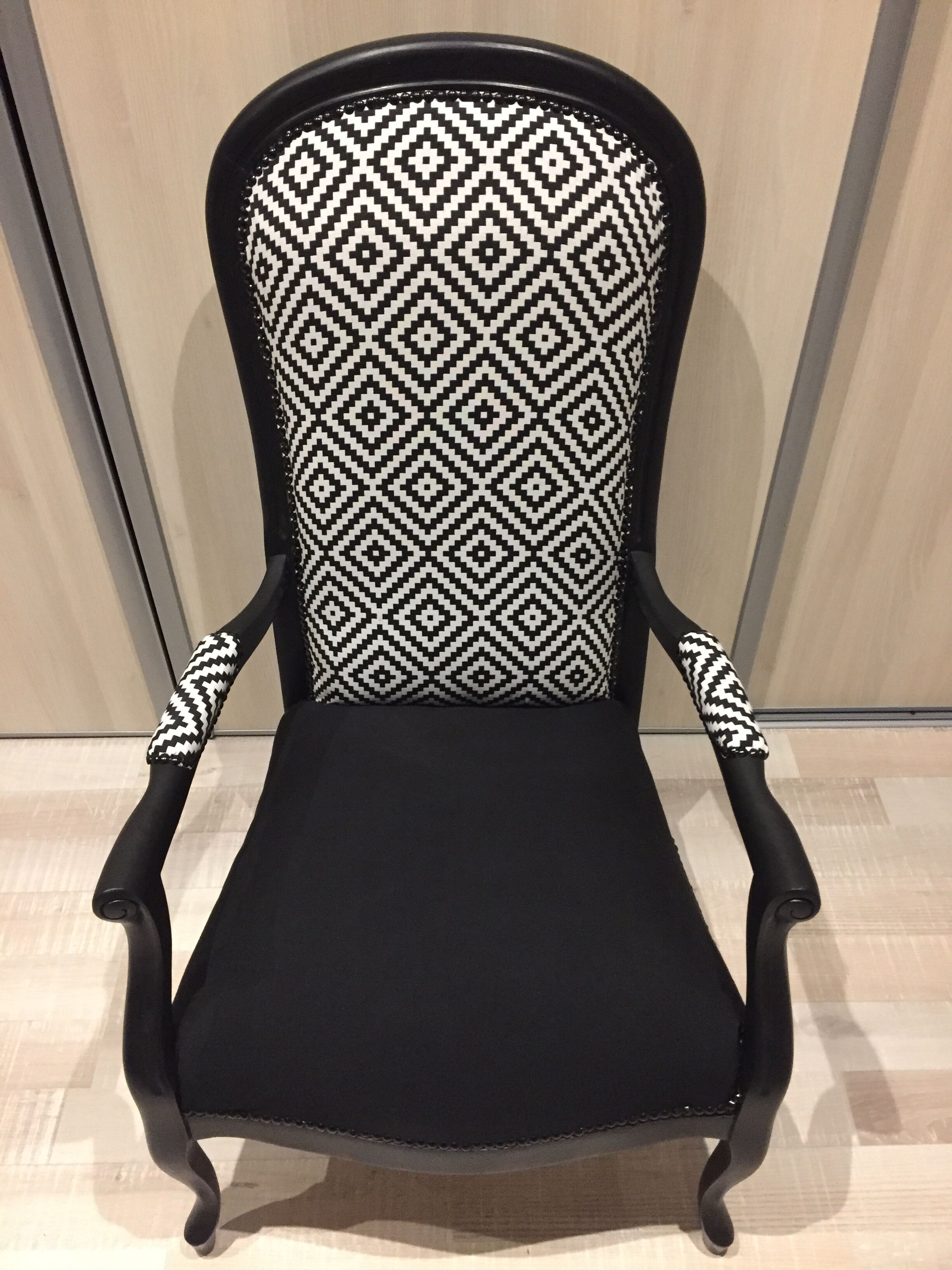 Fauteuil voltaire relooké