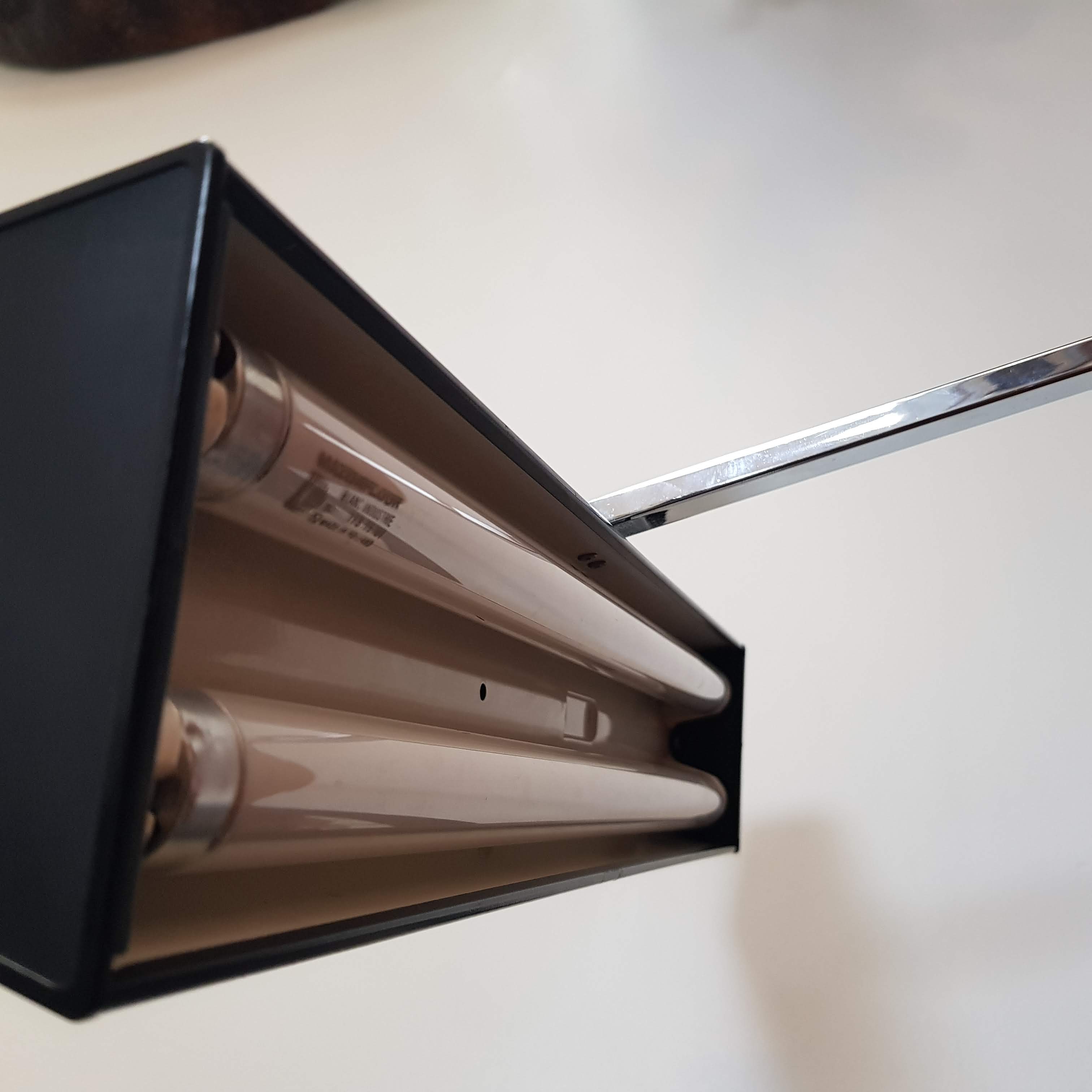 Large Scandinavian desk lamp designer Jac Jacobsen editor Luxo in black and chrome lacquered metal