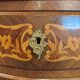 Petite commode sauteuse louis XV marquetée