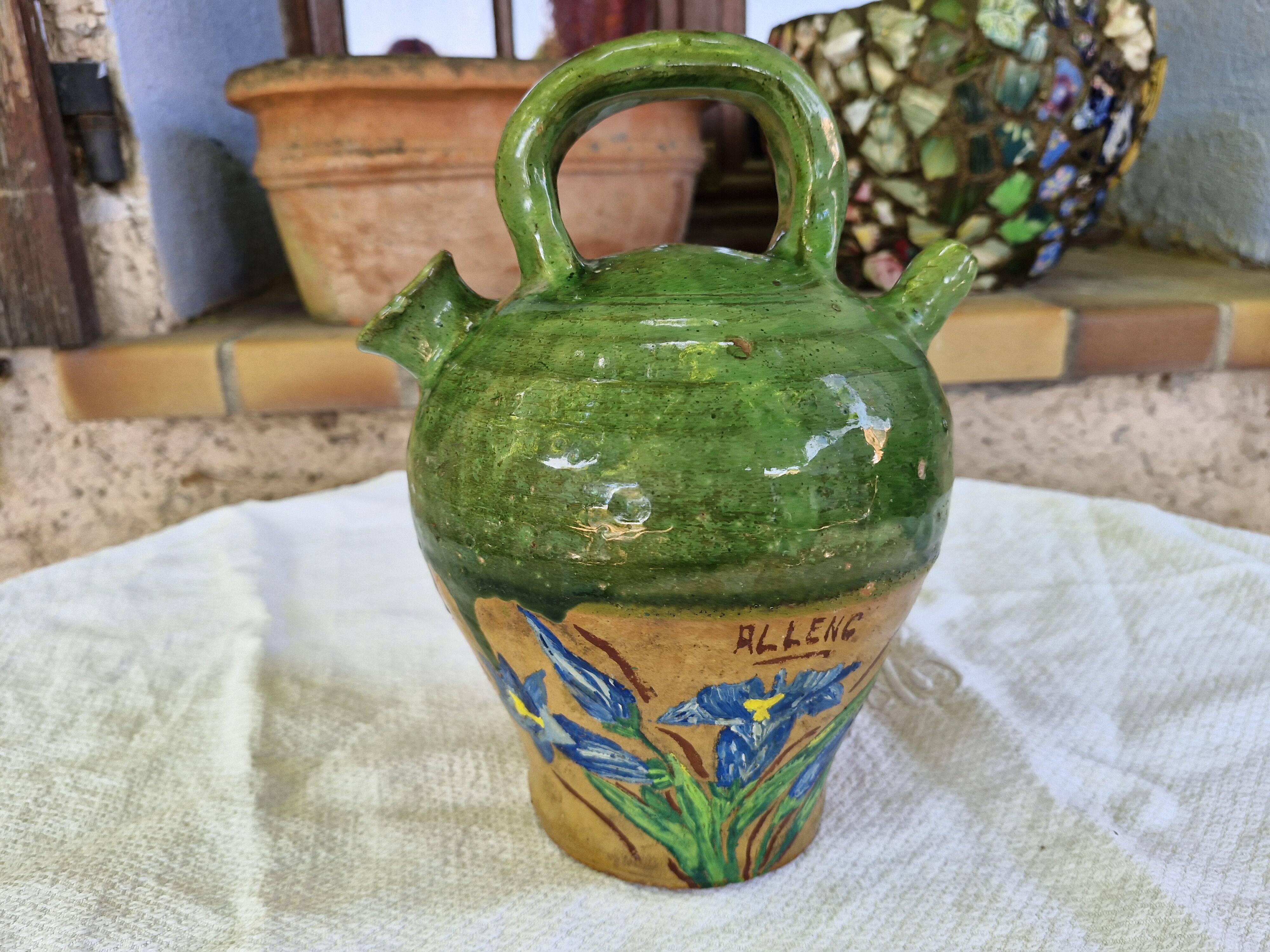 Antique Provençal jug/jug - painted on one side