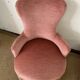 Paire de fauteuils crapaud rose poudré