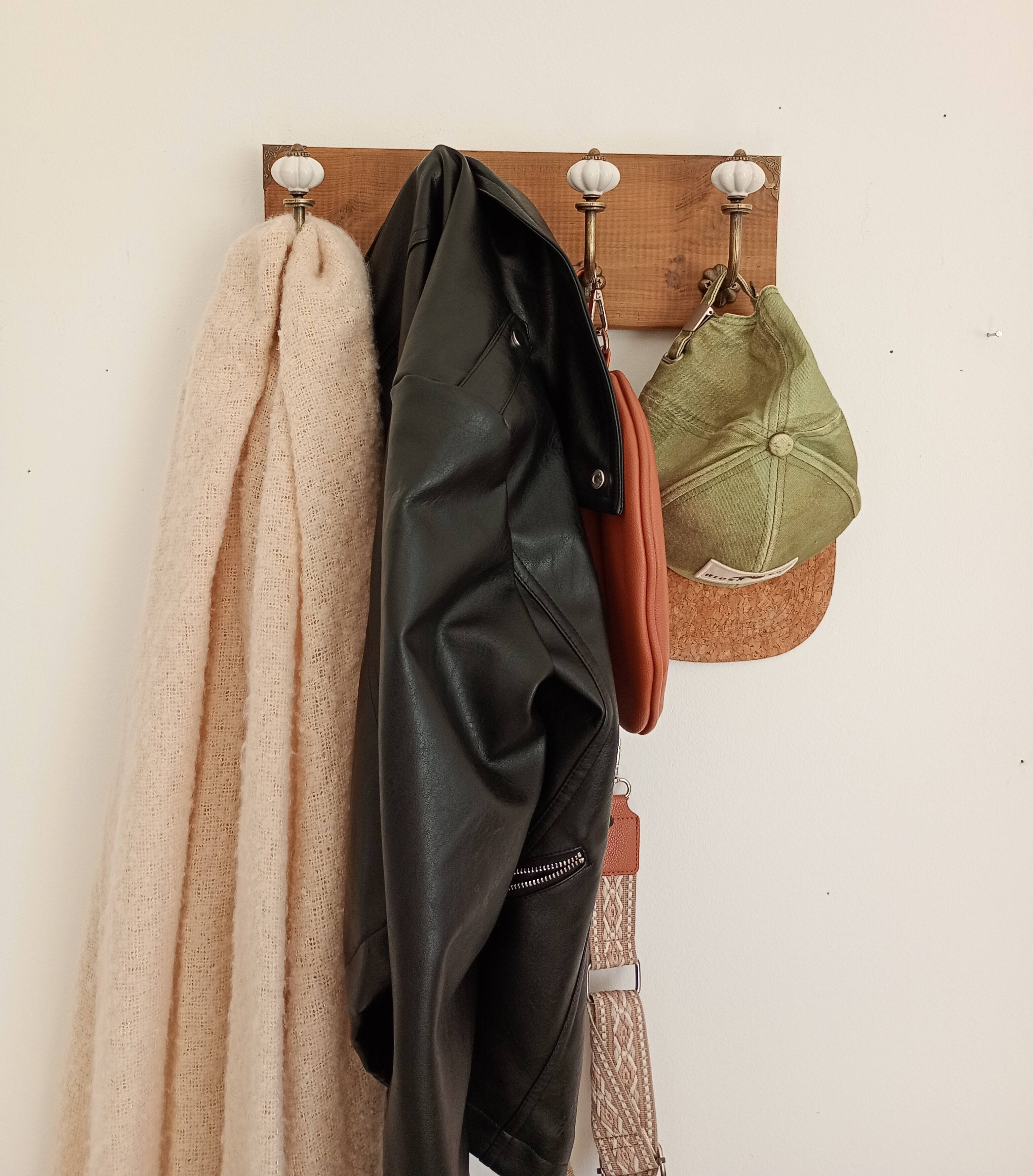 Wall coat rack with 4 metal hooks and white ceramic knobs, handmade.
