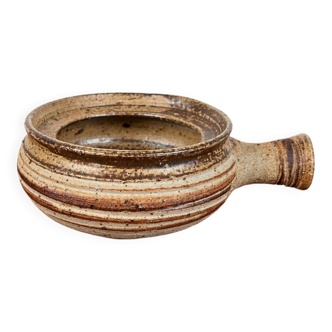 Danish studio pottery bowl from the mid-century by Tue Poulsen for Tue Keramik, 1960s.