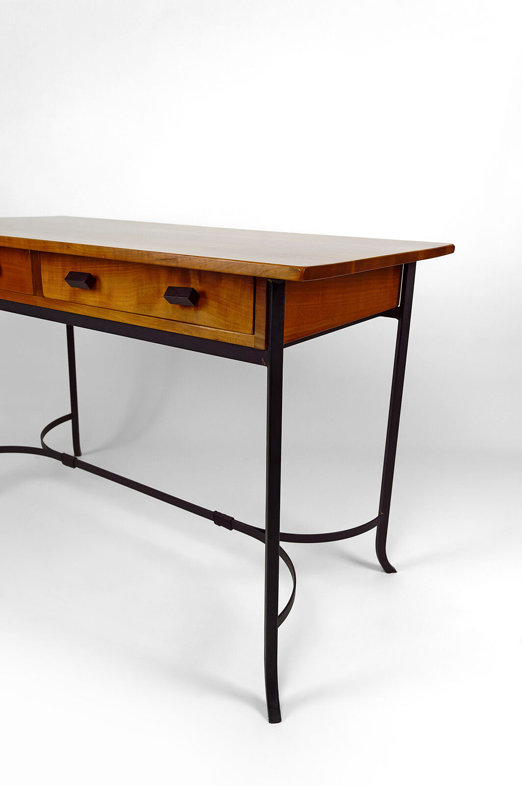 Bureau moderniste en merisier et fer forgé, circa 1980