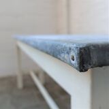 Table de ferme vintage avec plateau en zinc