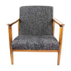 fauteuil noir par Edmund
