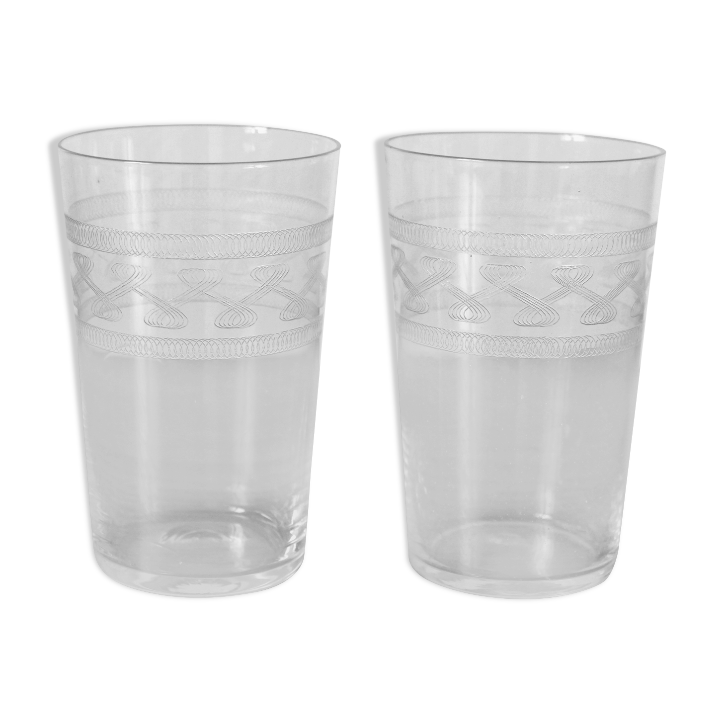 2 water glass cups in old glass engraved from the nineteenth century