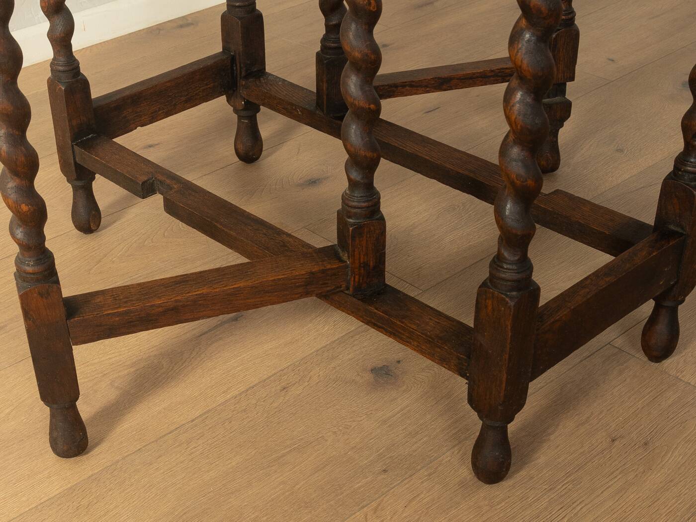 Table à rabats des années 1920