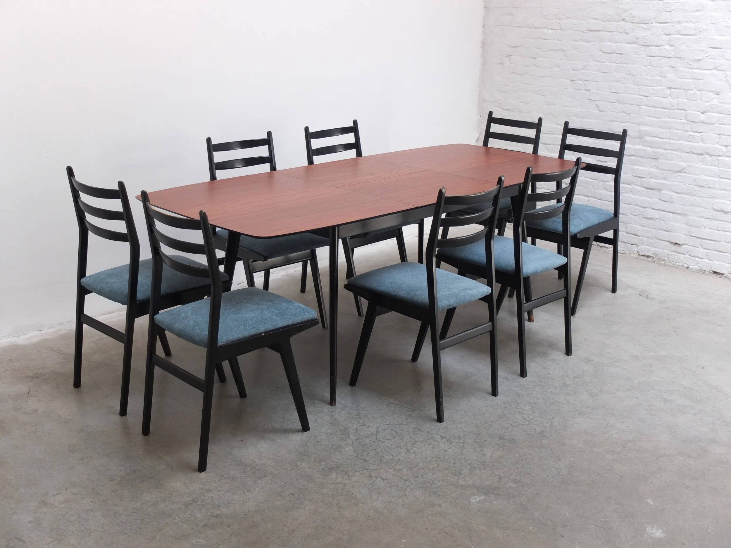 Table à manger extensible par Alfred Hendrickx pour Belform, années 1950.