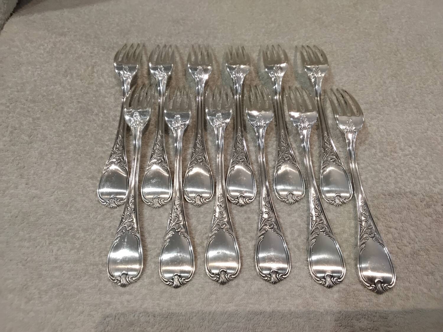 12 silver-plated metal table forks Ercuis Dubarry model