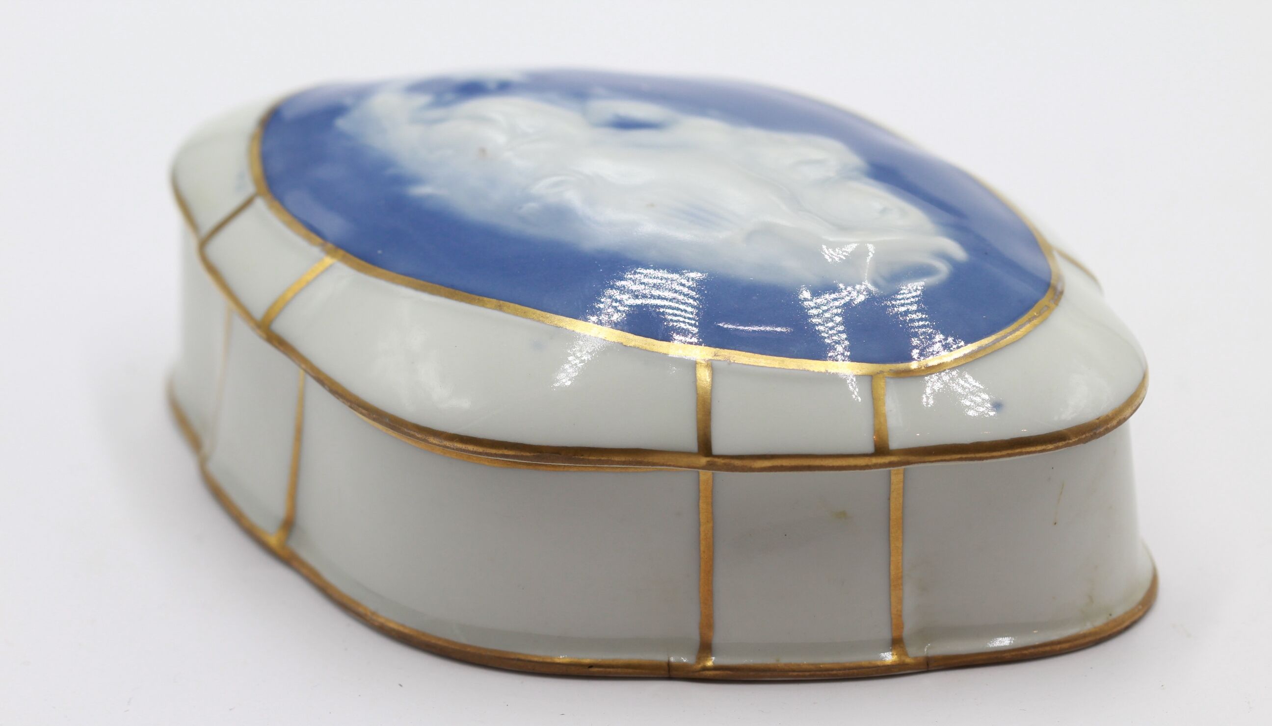 Old limoges porcelain jewelry box