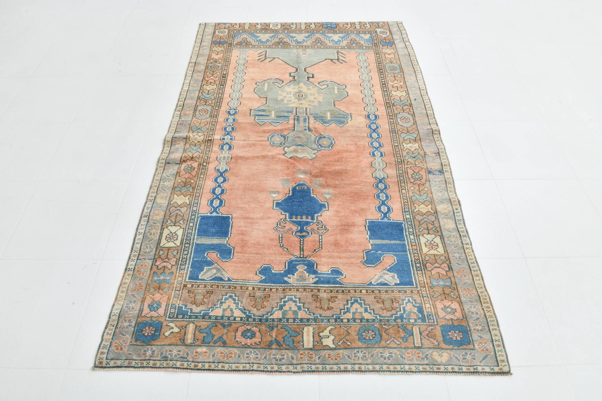 Salmon & Navy Blue Vintage Persian Rug, 131x218 Cm