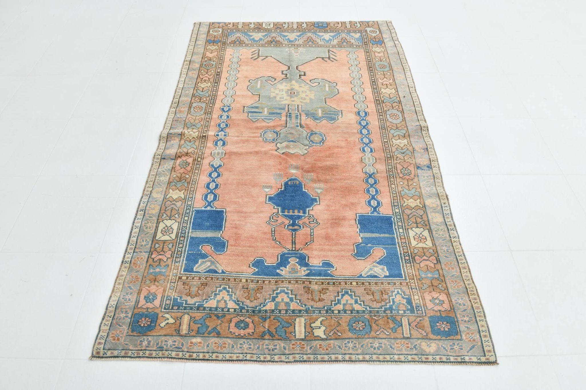 Salmon & Navy Blue Vintage Persian Rug, 131x218 Cm