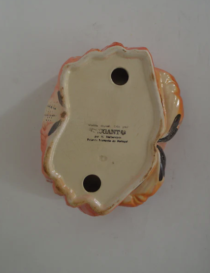 Ceramic crab pouch