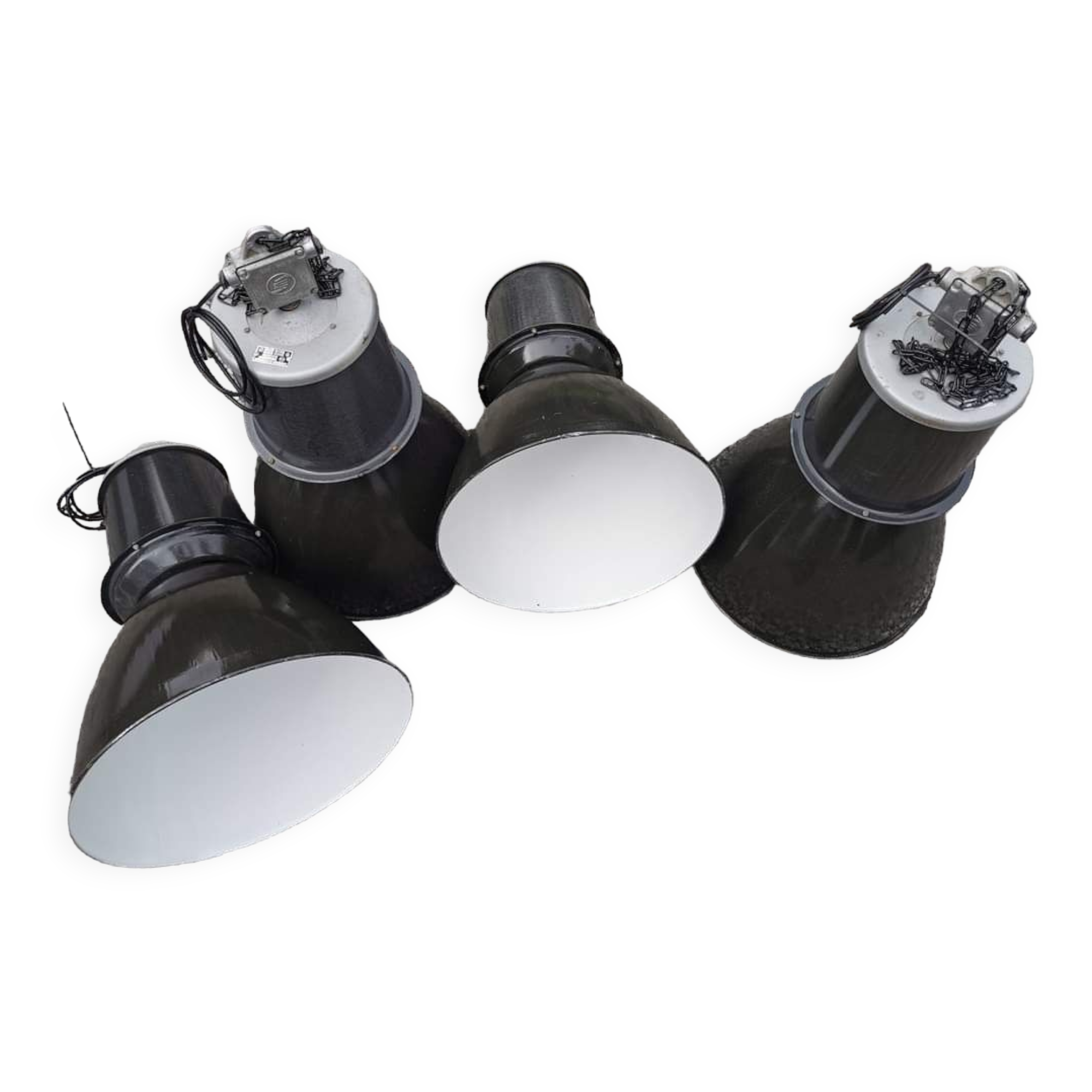 Industrial enamelled pendant lamp