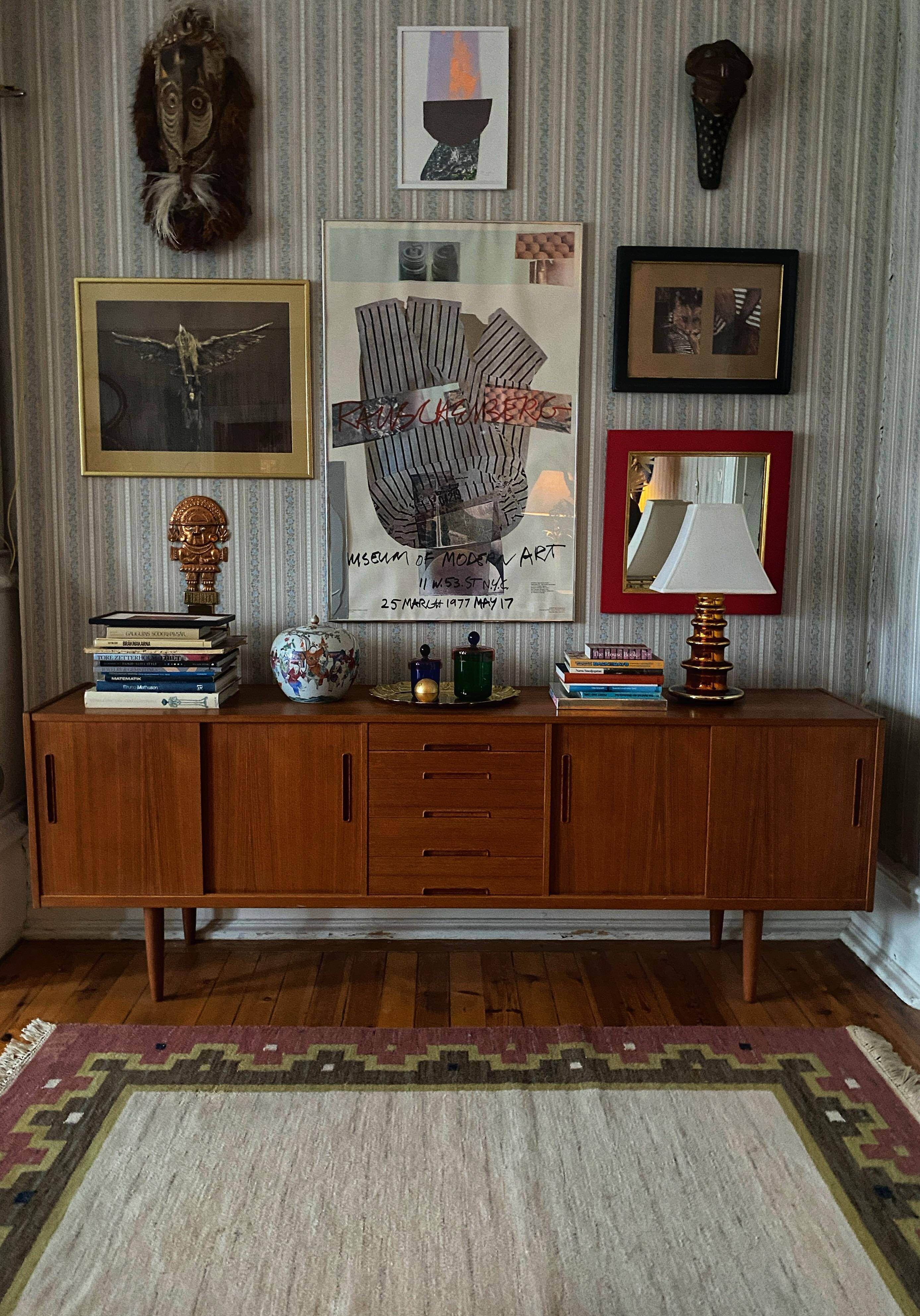 Tapis à tissage plat Röllakan rose et blanc moderne scandinave, Suède, années 1960.