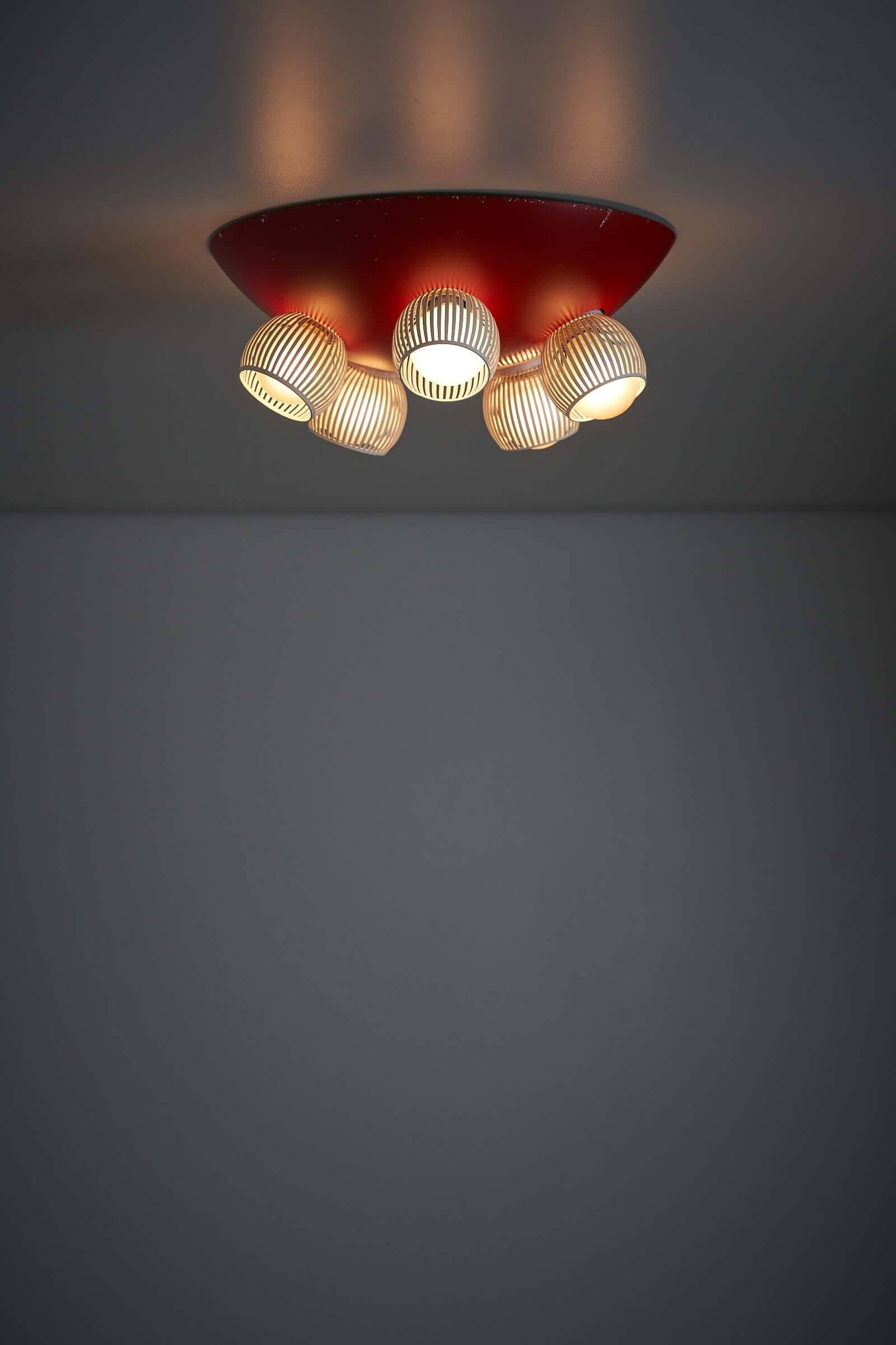 Plafonnier avec diffuseurs à lamelles, milieu XXème