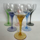 6 verres à vin en verre de couleur