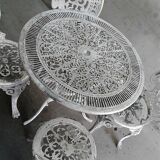 English garden salon