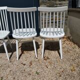 Lot 4 Scandinavian style chairs