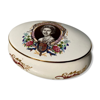 Porcelain box royal worcester collector queen elizabeth ii silver jubilee 1977